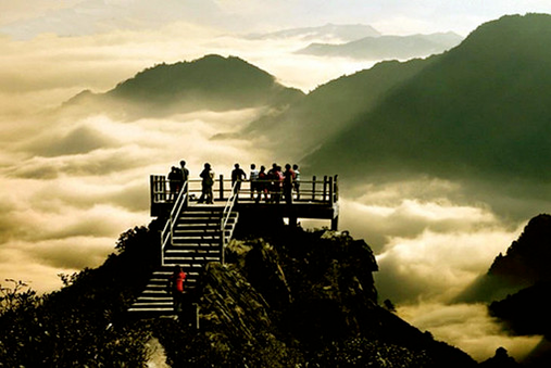 私家定制團 / 湖南東江湖風景區 + 莽山國家森林公園3日2晚精致小包團（霧漫小東江+莽山森林溫泉+豪華住宿酒店+溫泉養生之旅）